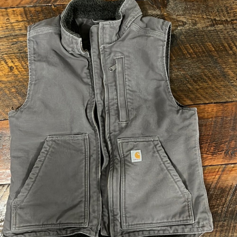 Carhartt fuzzy XS vest